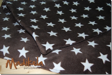 Kuschelfleecedecke Sterne braun / creme