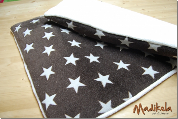 Kuschelfleecedecke Sterne braun / creme