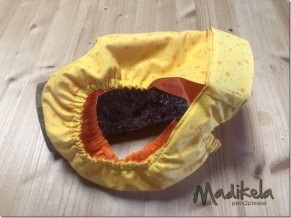 Läufigkeitshose - Blümchen taupe - Kopie - Kopie - Kopie - Kopie